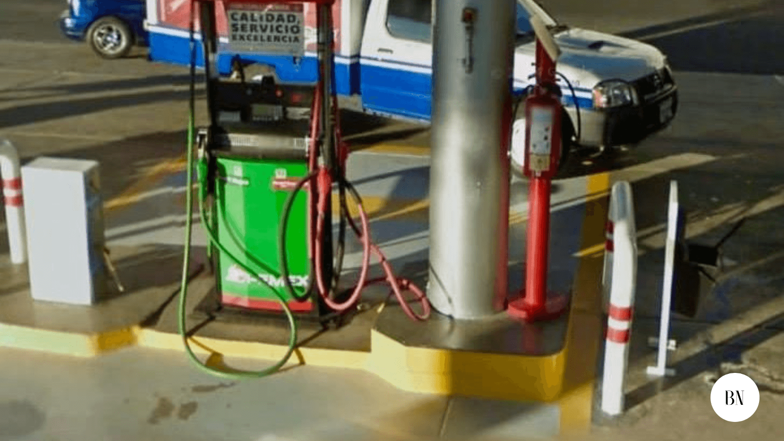 Roban a empleado de gasolinera en bulevar Aeropuerto